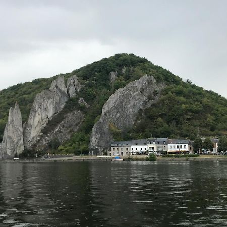 Au Rocher Dinant Ngoại thất bức ảnh