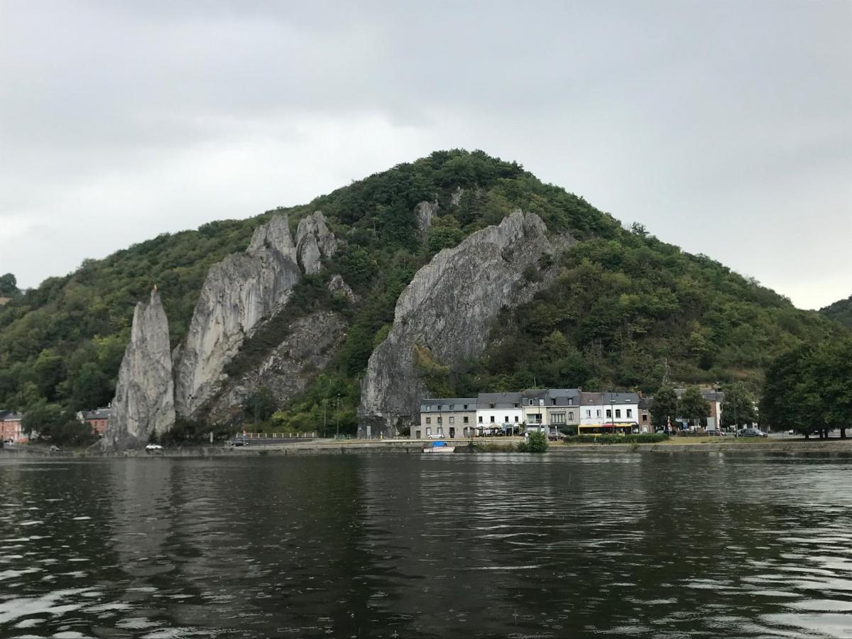 Au Rocher Dinant Ngoại thất bức ảnh